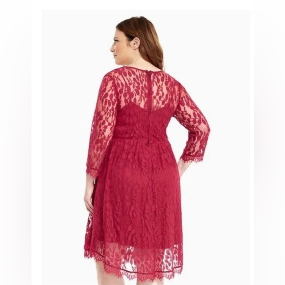 Torrid Ruby Red Floral Lace scalloped dress. Sz 18